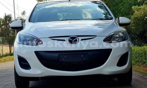 Nunua Ilio tumika Mazda Demio Nyeupe Gari ndani ya Nairobi nchini Nairobi