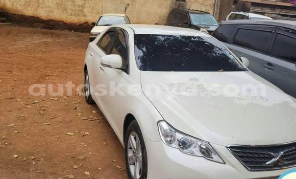 Oofamaa Toyota Mark X White Makiinaa iti Nairobi keessatti Nairobi keessatti Oofamaa Toyota Mark X White Makiinaa iti Nairobi keessatti Nairobi keessatti