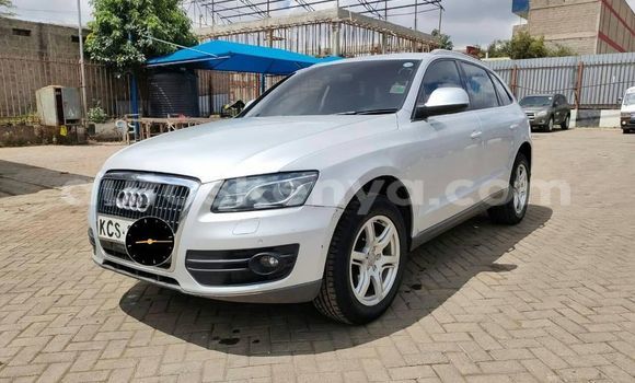 Nunua Ilio tumika Audi Q5 Fedha Gari ndani ya Nairobi nchini Nairobi Nunua Ilio tumika Audi Q5 Fedha Gari ndani ya Nairobi nchini Nairobi