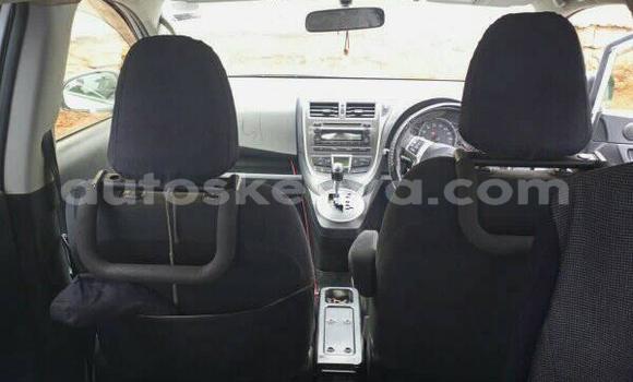 Oofamaa Toyota Ractis Silver Makiinaa iti Nairobi keessatti Nairobi keessatti Oofamaa Toyota Ractis Silver Makiinaa iti Nairobi keessatti Nairobi keessatti