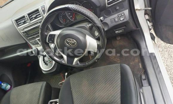 Oofamaa Toyota Ractis Silver Makiinaa iti Nairobi keessatti Nairobi keessatti Oofamaa Toyota Ractis Silver Makiinaa iti Nairobi keessatti Nairobi keessatti