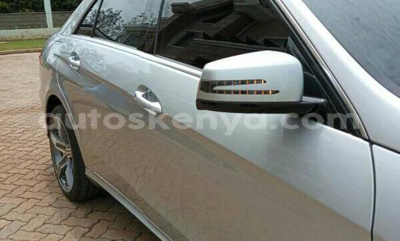 Oofamaa Mercedes‒Benz E–Class Silver Makiinaa iti Nairobi keessatti Nairobi keessatti Oofamaa Mercedes‒Benz E–Class Silver Makiinaa iti Nairobi keessatti Nairobi keessatti