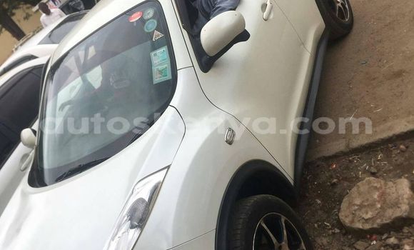 Oofamaa Nissan Juke White Makiinaa iti Nairobi keessatti Nairobi keessatti Oofamaa Nissan Juke White Makiinaa iti Nairobi keessatti Nairobi keessatti