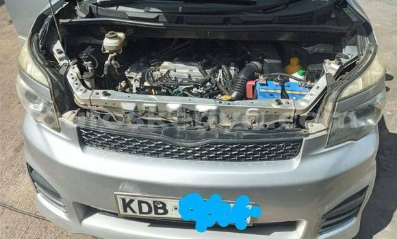 Oofamaa Toyota Voxy Silver Makiinaa iti Nairobi keessatti Nairobi keessatti Oofamaa Toyota Voxy Silver Makiinaa iti Nairobi keessatti Nairobi keessatti