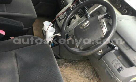 Oofamaa Toyota Voxy Silver Makiinaa iti Nairobi keessatti Nairobi keessatti Oofamaa Toyota Voxy Silver Makiinaa iti Nairobi keessatti Nairobi keessatti