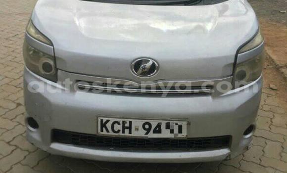 Oofamaa Toyota Voxy Silver Makiinaa iti Nairobi keessatti Nairobi keessatti Oofamaa Toyota Voxy Silver Makiinaa iti Nairobi keessatti Nairobi keessatti