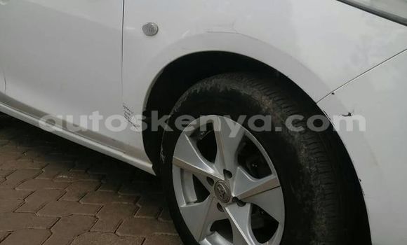Oofamaa Mazda Demio White Makiinaa iti Nairobi keessatti Nairobi keessatti Oofamaa Mazda Demio White Makiinaa iti Nairobi keessatti Nairobi keessatti