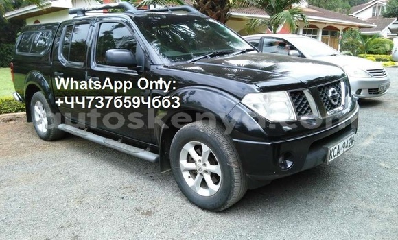 Nunua Ilio tumika Nissan Navara Nyeusi Gari ndani ya Nairobi nchini Nairobi