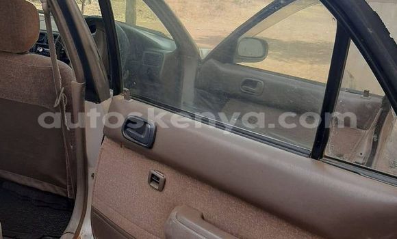 Oofamaa Toyota Corolla Silver Makiinaa iti Nairobi keessatti Nairobi keessatti Oofamaa Toyota Corolla Silver Makiinaa iti Nairobi keessatti Nairobi keessatti