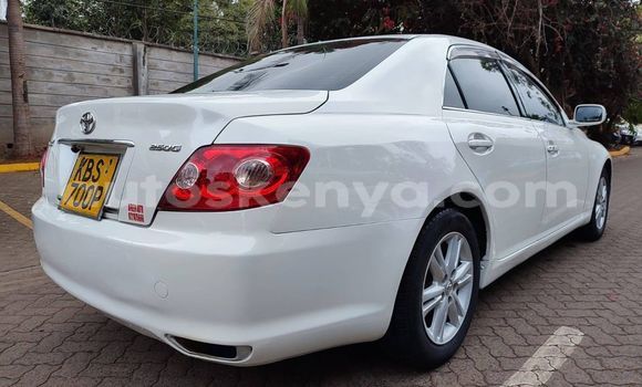 Oofamaa Toyota Mark X White Makiinaa iti Nairobi keessatti Nairobi keessatti Oofamaa Toyota Mark X White Makiinaa iti Nairobi keessatti Nairobi keessatti