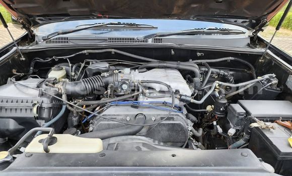 Oofamaa Toyota Land Cruiser Prado Black Makiinaa iti Nairobi keessatti Nairobi keessatti Oofamaa Toyota Land Cruiser Prado Black Makiinaa iti Nairobi keessatti Nairobi keessatti