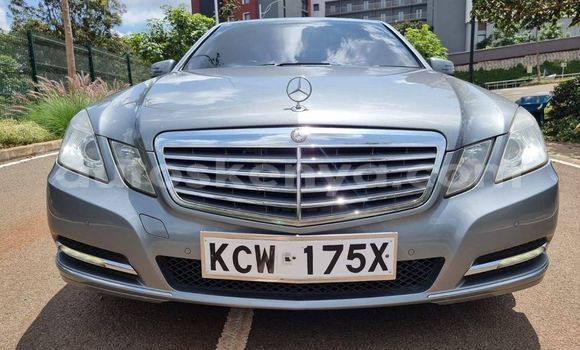 Nunua Ilio tumika Mercedes‒Benz E–Class Fedha Gari ndani ya Nairobi nchini Nairobi