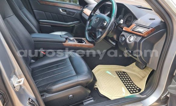 Oofamaa Mercedes‒Benz E–Class Silver Makiinaa iti Nairobi keessatti Nairobi keessatti Oofamaa Mercedes‒Benz E–Class Silver Makiinaa iti Nairobi keessatti Nairobi keessatti