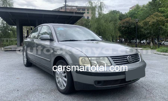 Nunua Ilio tumika Volkswagen Passat Fedha Gari ndani ya Nairobi nchini Nairobi