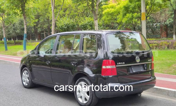 Buy Used Volkswagen Touran Silver Car in Kericho in Rift Valley Buy Used Volkswagen Touran Silver Car in Kericho in Rift Valley