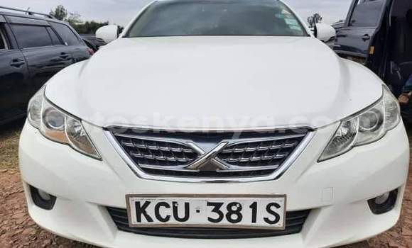 Nunua Ilio tumika Toyota Mark X Nyeupe Gari ndani ya Nairobi nchini Nairobi