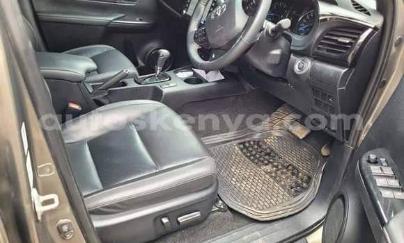 Buy Used Toyota Hiluxe Revo Green Car in Nairobi in Nairobi Buy Used Toyota Hiluxe Revo Green Car in Nairobi in Nairobi