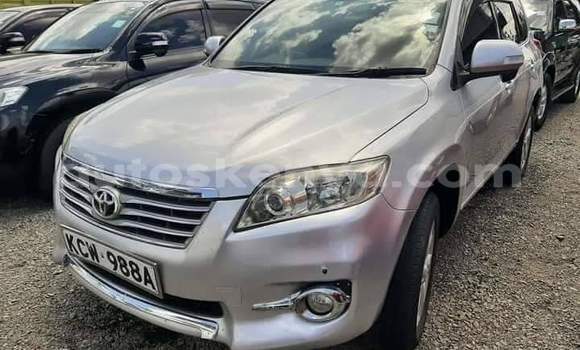 Nunua Ilio tumika Toyota Vanguard Fedha Gari ndani ya Nairobi nchini Nairobi