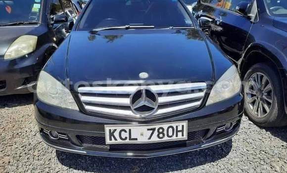 Oofamaa Mercedes‒Benz C–Class Black Makiinaa iti Nairobi keessatti Nairobi keessatti