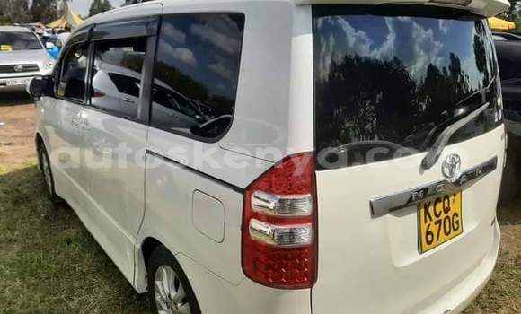 Buy Used Toyota Noah White Car in Nairobi in Nairobi Buy Used Toyota Noah White Car in Nairobi in Nairobi