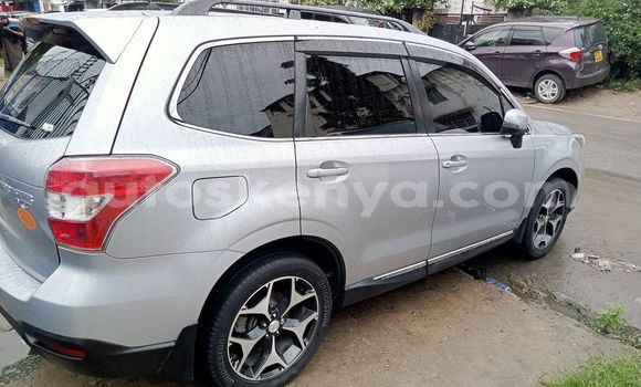 Nunua Ilio tumika Subaru Forester Fedha Gari ndani ya Mombasa nchini Kenya ya Pwani Nunua Ilio tumika Subaru Forester Fedha Gari ndani ya Mombasa nchini Kenya ya Pwani