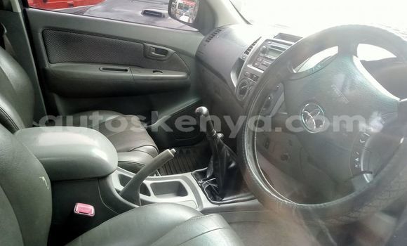 Nunua Ilio tumika Toyota Hilux Bluu Gari ndani ya Mombasa nchini Kenya ya Pwani Nunua Ilio tumika Toyota Hilux Bluu Gari ndani ya Mombasa nchini Kenya ya Pwani