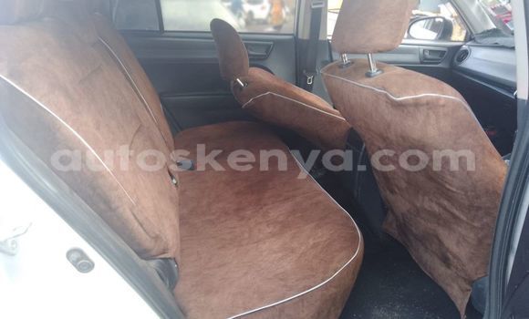 Nunua Ilio tumika Toyota Fielder Fedha Gari ndani ya Mombasa nchini Kenya ya Pwani Nunua Ilio tumika Toyota Fielder Fedha Gari ndani ya Mombasa nchini Kenya ya Pwani