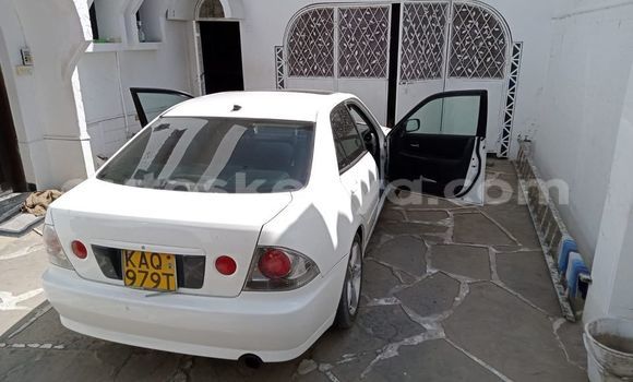 Nunua Ilio tumika Toyota Altezza Nyeupe Gari ndani ya Mombasa nchini Kenya ya Pwani Nunua Ilio tumika Toyota Altezza Nyeupe Gari ndani ya Mombasa nchini Kenya ya Pwani