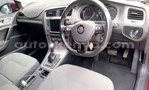 Nunua Ilio tumika Volkswagen Golf Nyekundu Gari ndani ya Mombasa nchini Kenya ya Pwani Nunua Ilio tumika Volkswagen Golf Nyekundu Gari ndani ya Mombasa nchini Kenya ya Pwani
