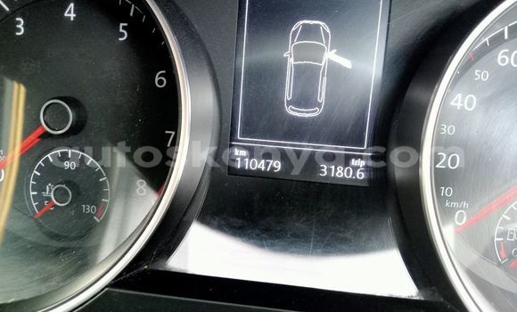 Nunua Ilio tumika Volkswagen Golf Nyekundu Gari ndani ya Mombasa nchini Kenya ya Pwani Nunua Ilio tumika Volkswagen Golf Nyekundu Gari ndani ya Mombasa nchini Kenya ya Pwani