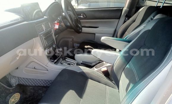 Nunua Ilio tumika Subaru Forester Fedha Gari ndani ya Mombasa nchini Kenya ya Pwani Nunua Ilio tumika Subaru Forester Fedha Gari ndani ya Mombasa nchini Kenya ya Pwani