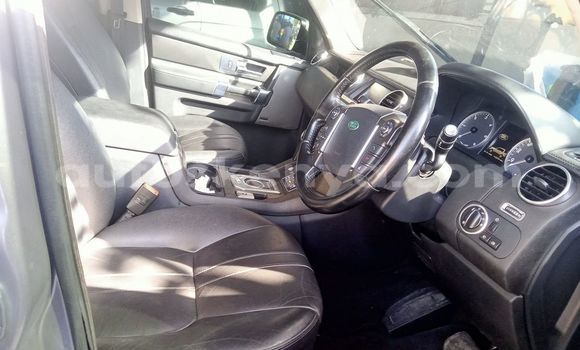 Nunua Ilio tumika Land Rover Discovery Fedha Gari ndani ya Mombasa nchini Kenya ya Pwani Nunua Ilio tumika Land Rover Discovery Fedha Gari ndani ya Mombasa nchini Kenya ya Pwani