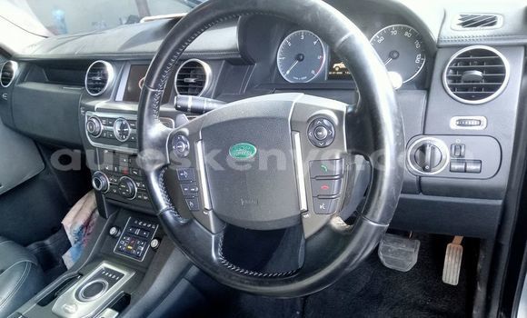Nunua Ilio tumika Land Rover Discovery Fedha Gari ndani ya Mombasa nchini Kenya ya Pwani Nunua Ilio tumika Land Rover Discovery Fedha Gari ndani ya Mombasa nchini Kenya ya Pwani