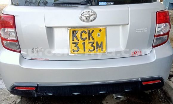 Nunua Ilio tumika Toyota IST Fedha Gari ndani ya Mombasa nchini Kenya ya Pwani Nunua Ilio tumika Toyota IST Fedha Gari ndani ya Mombasa nchini Kenya ya Pwani
