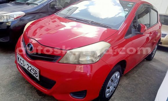 Nunua Ilio tumika Toyota Vitz Nyekundu Gari ndani ya Mombasa nchini Kenya ya Pwani Nunua Ilio tumika Toyota Vitz Nyekundu Gari ndani ya Mombasa nchini Kenya ya Pwani