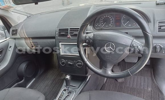 Nunua Ilio tumika Mercedes‒Benz A–Class Nyeusi Gari ndani ya Mombasa nchini Kenya ya Pwani Nunua Ilio tumika Mercedes‒Benz A–Class Nyeusi Gari ndani ya Mombasa nchini Kenya ya Pwani