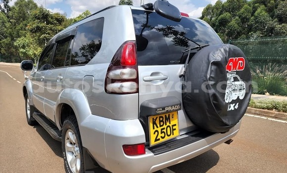 Buy Used Toyota Land Cruiser Prado Silver Car in Nairobi in Nairobi Buy Used Toyota Land Cruiser Prado Silver Car in Nairobi in Nairobi