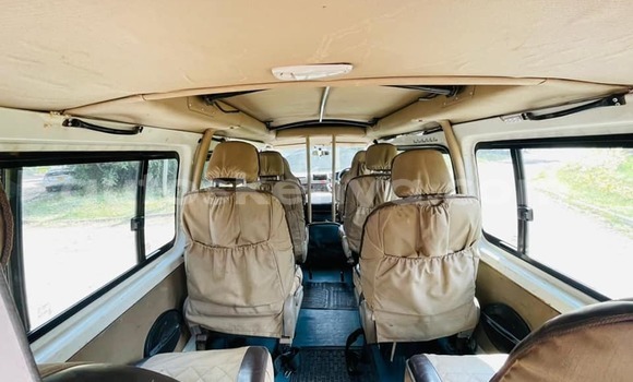 Buy Used Toyota Hiace White Car in Nairobi in Nairobi Buy Used Toyota Hiace White Car in Nairobi in Nairobi