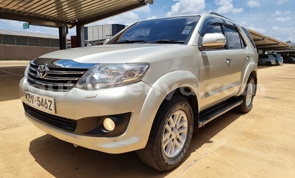 Buy Used Toyota Fortuner Beige Car in Nairobi in Nairobi Buy Used Toyota Fortuner Beige Car in Nairobi in Nairobi
