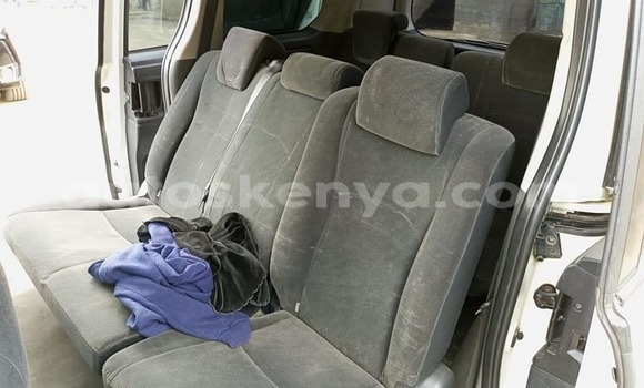 Nunua Ilio tumika Toyota Voxy Nyeupe Gari ndani ya Nairobi nchini Nairobi Nunua Ilio tumika Toyota Voxy Nyeupe Gari ndani ya Nairobi nchini Nairobi