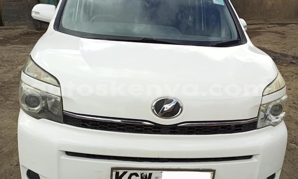 Nunua Ilio tumika Toyota Voxy Nyeupe Gari ndani ya Nairobi nchini Nairobi Nunua Ilio tumika Toyota Voxy Nyeupe Gari ndani ya Nairobi nchini Nairobi