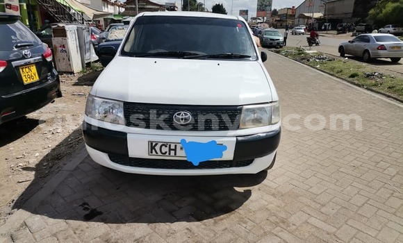 Nunua Ilio tumika Toyota Probox Nyeupe Gari ndani ya Nairobi nchini Nairobi