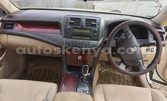 Nunua Ilio tumika Toyota Crown Nyeupe Gari ndani ya Nairobi nchini Nairobi Nunua Ilio tumika Toyota Crown Nyeupe Gari ndani ya Nairobi nchini Nairobi