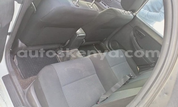 Nunua Ilio tumika Subaru Impreza Nyeupe Gari ndani ya Nairobi nchini Nairobi Nunua Ilio tumika Subaru Impreza Nyeupe Gari ndani ya Nairobi nchini Nairobi