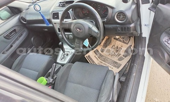 Nunua Ilio tumika Subaru Impreza Nyeupe Gari ndani ya Nairobi nchini Nairobi Nunua Ilio tumika Subaru Impreza Nyeupe Gari ndani ya Nairobi nchini Nairobi