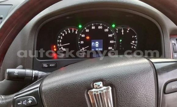 Nunua Ilio tumika Toyota Crown Nyeupe Gari ndani ya Nairobi nchini Nairobi Nunua Ilio tumika Toyota Crown Nyeupe Gari ndani ya Nairobi nchini Nairobi