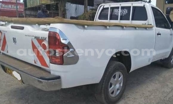 Nunua Ilio tumika Toyota Hilux Nyeupe Gari ndani ya Nairobi nchini Nairobi Nunua Ilio tumika Toyota Hilux Nyeupe Gari ndani ya Nairobi nchini Nairobi