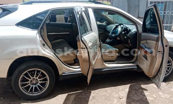 Nunua Ilio tumika Lexus RX 350 Fedha Gari ndani ya Nairobi nchini Nairobi Nunua Ilio tumika Lexus RX 350 Fedha Gari ndani ya Nairobi nchini Nairobi