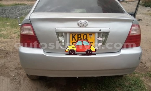 Nunua Ilio tumika Toyota Corolla Fedha Gari ndani ya Nairobi nchini Nairobi Nunua Ilio tumika Toyota Corolla Fedha Gari ndani ya Nairobi nchini Nairobi