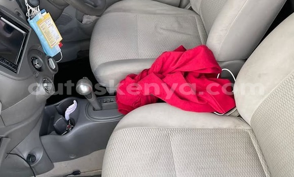 Nunua Ilio tumika Nissan March Kijani Gari ndani ya Nairobi nchini Nairobi Nunua Ilio tumika Nissan March Kijani Gari ndani ya Nairobi nchini Nairobi
